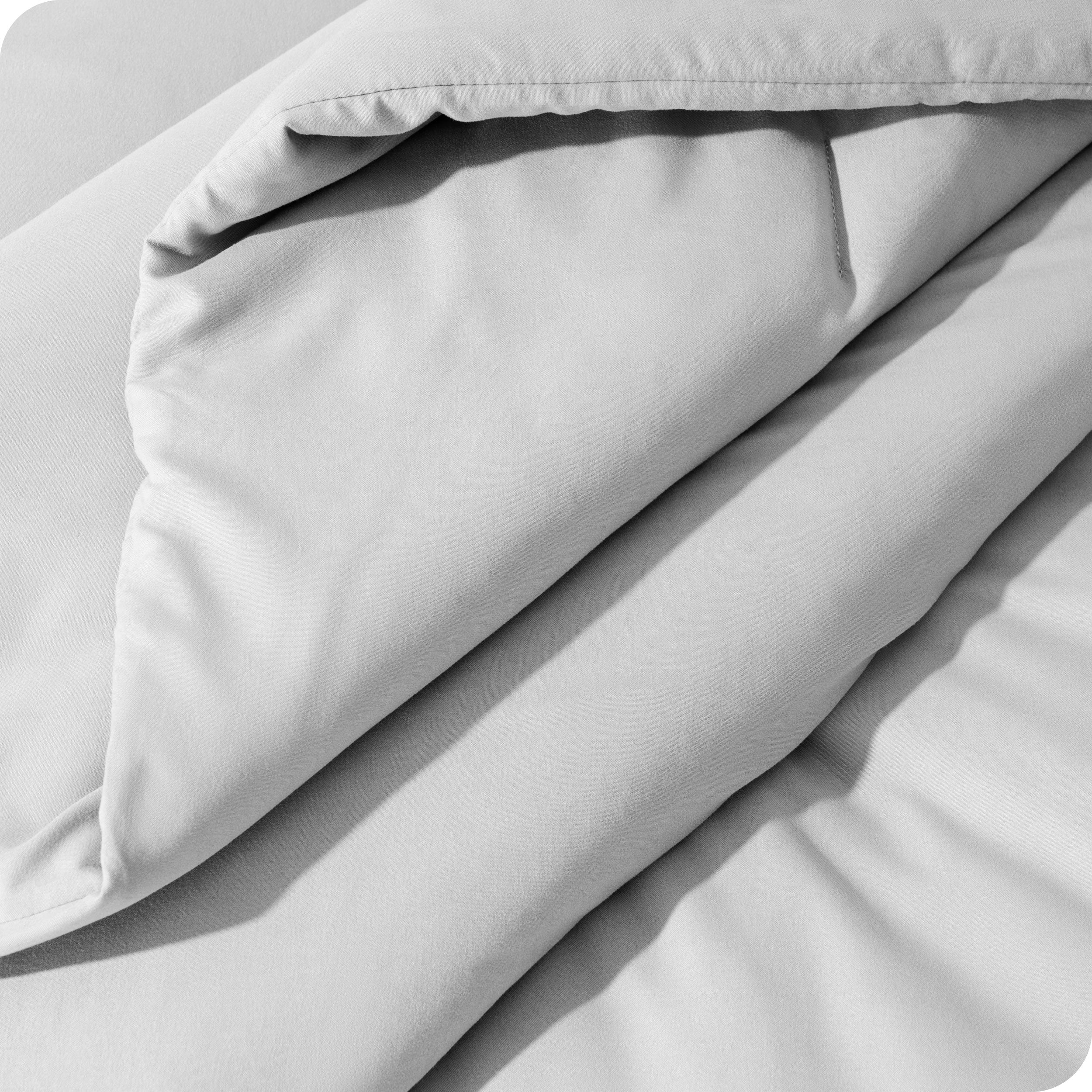 A close up of a track stitch comforter