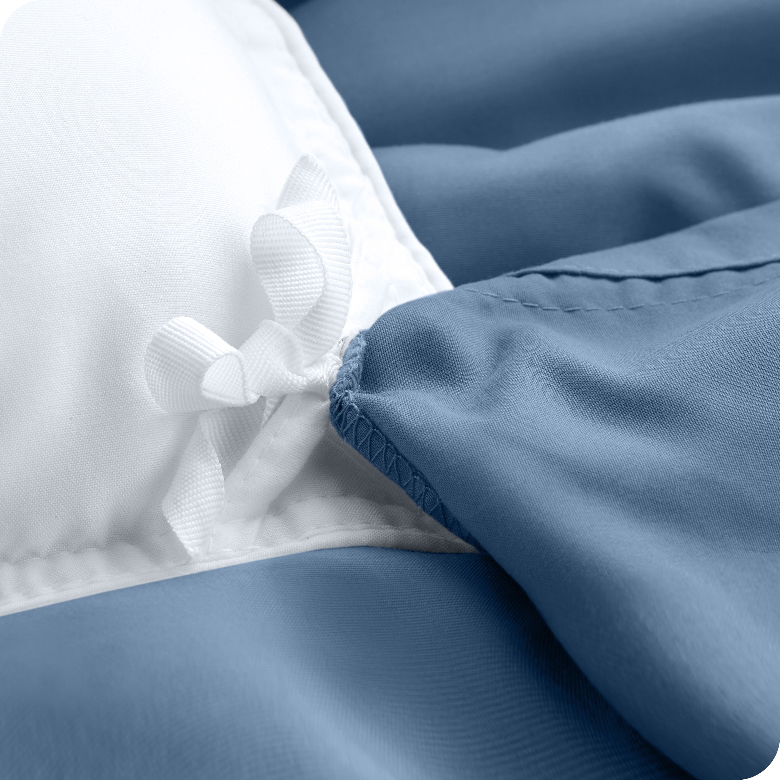 Corner ties used to secure a duvet insert to the duvet cover