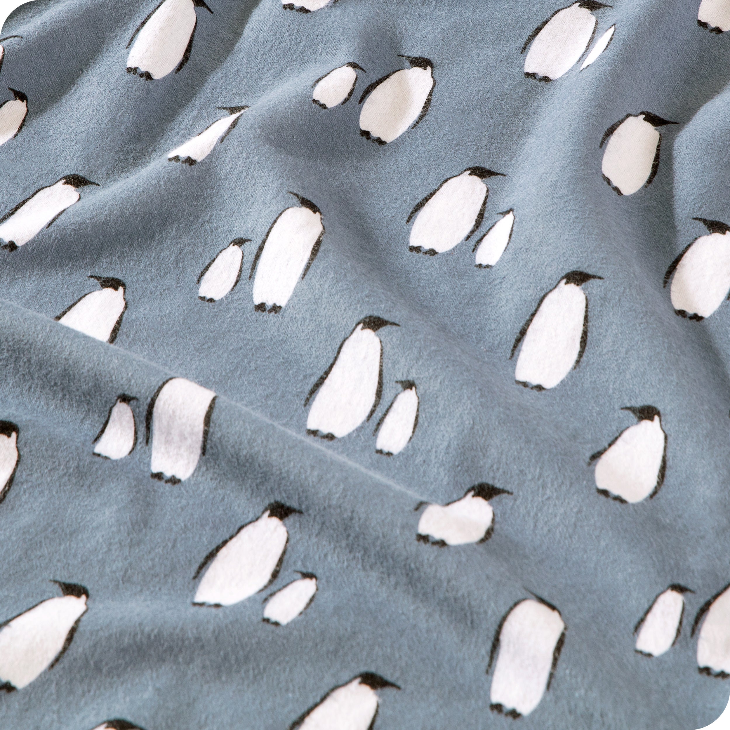 Close of the printed flannel sheet set material