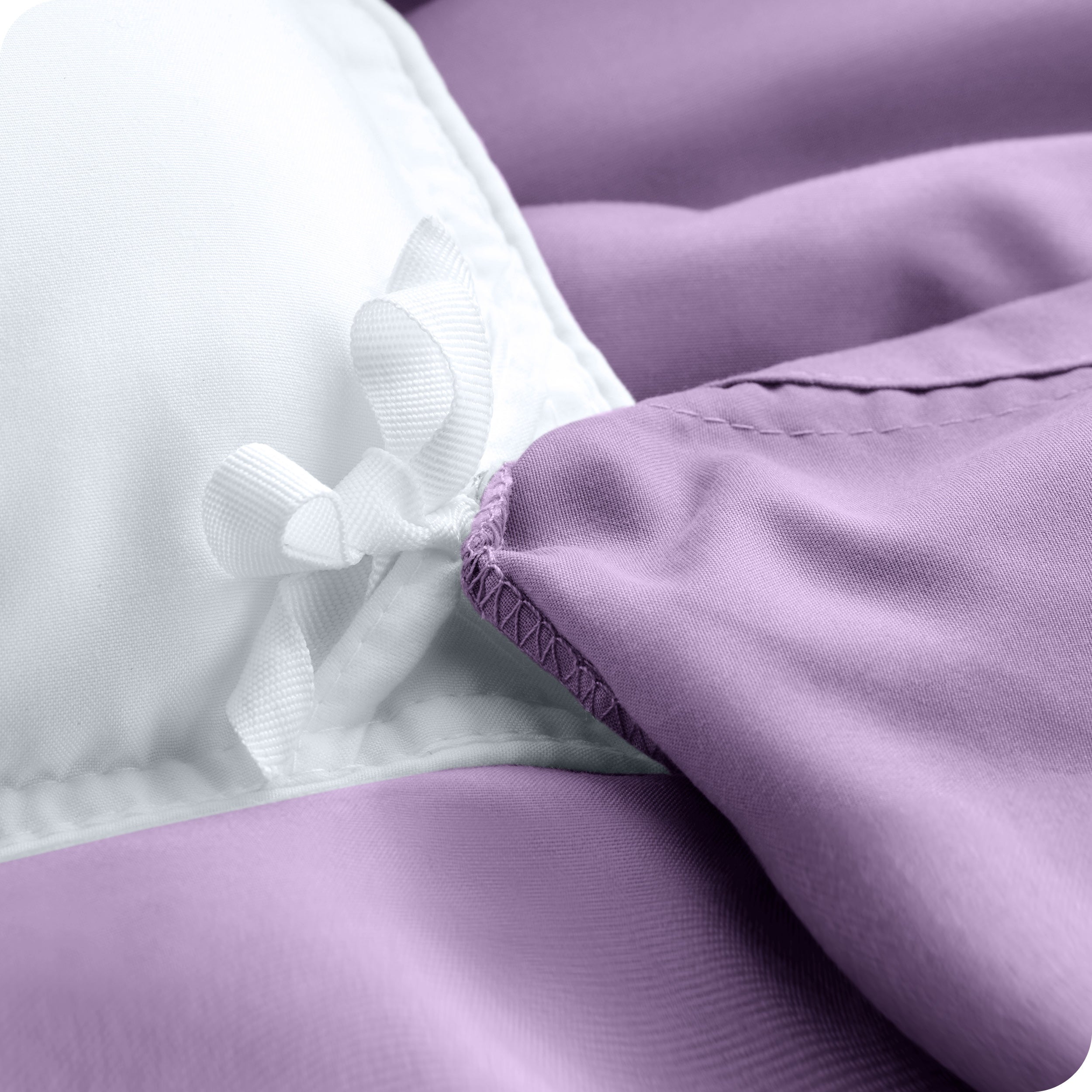 Corner ties used to secure a duvet insert to the duvet cover