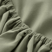Close up of the elastic on the fitted sheet