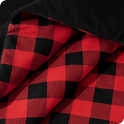 A close up of a track stitch comforter