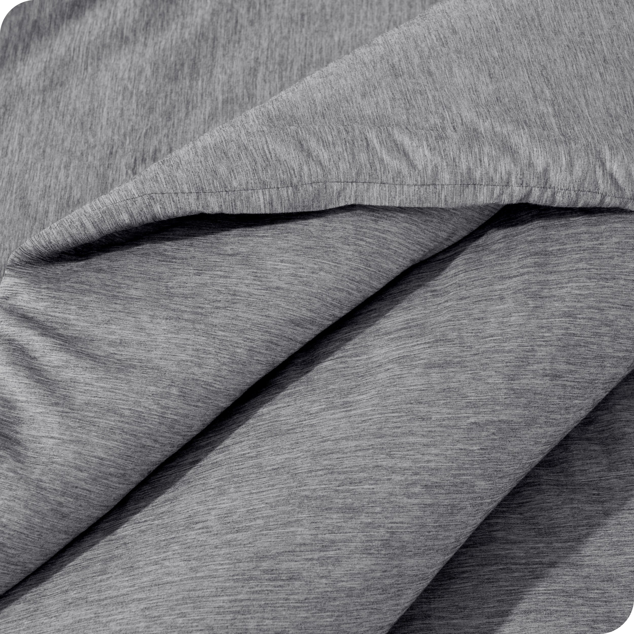 A close up of a corner of the microfiber comforter
