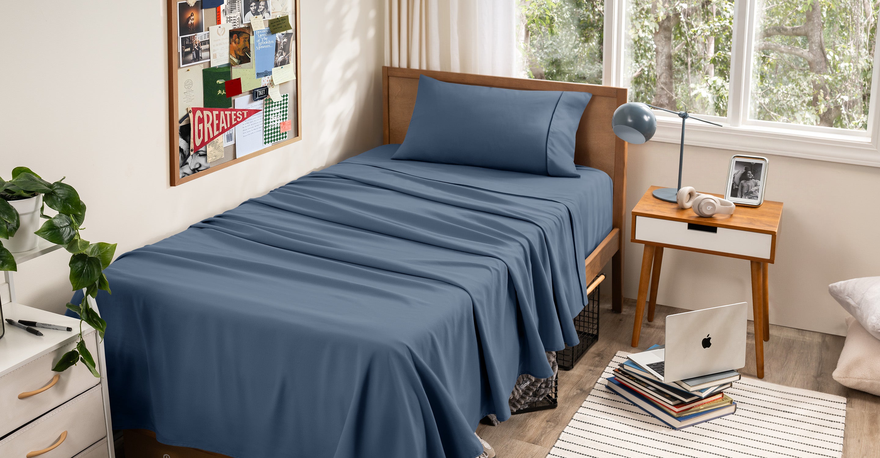 Dorm-twinxl-hero.jpg