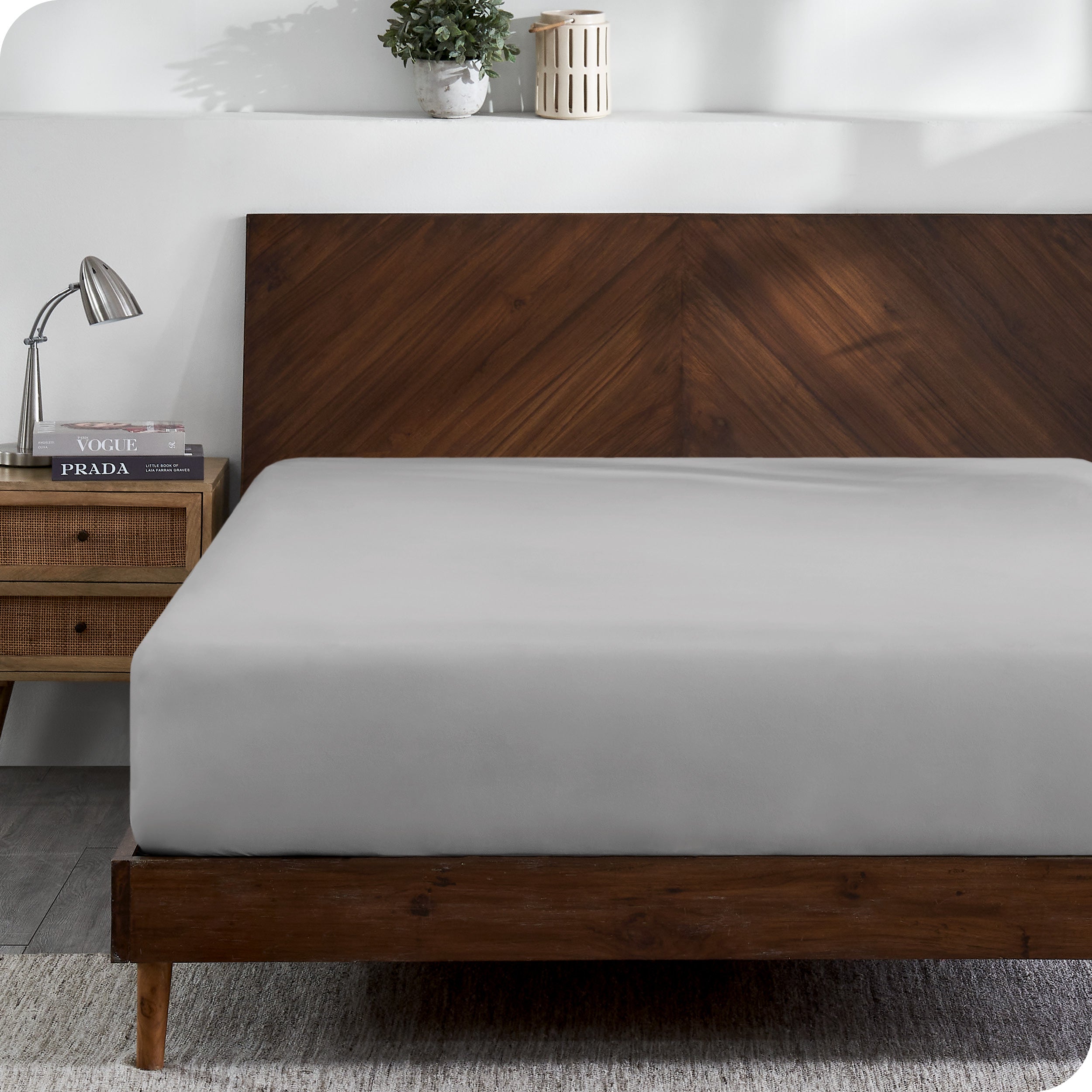 A jersey fitted sheet on a mattress