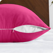 Close up of the zipper on a body pillow case