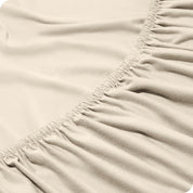 Close up of a elasticized fitted sheet