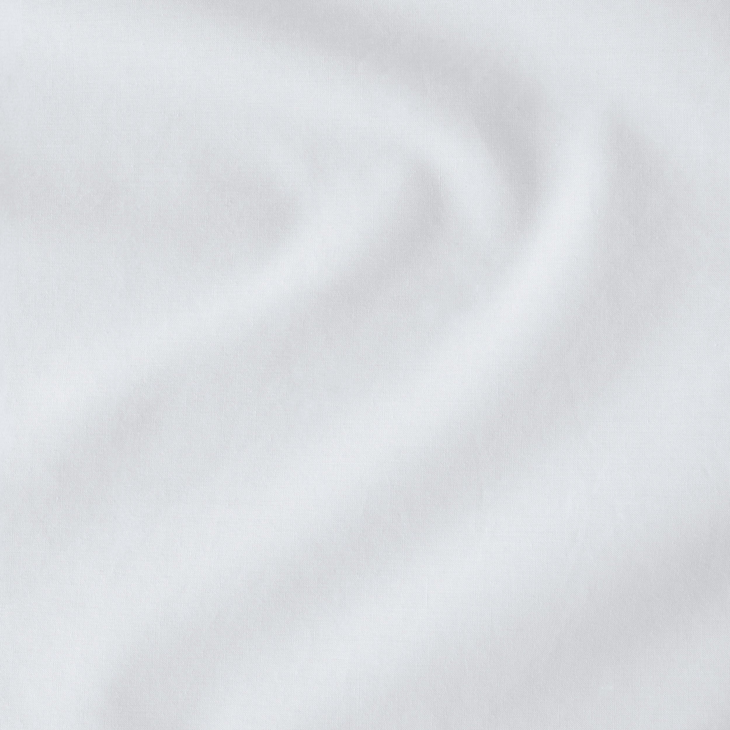 Close up of the percale fitted sheet fabric