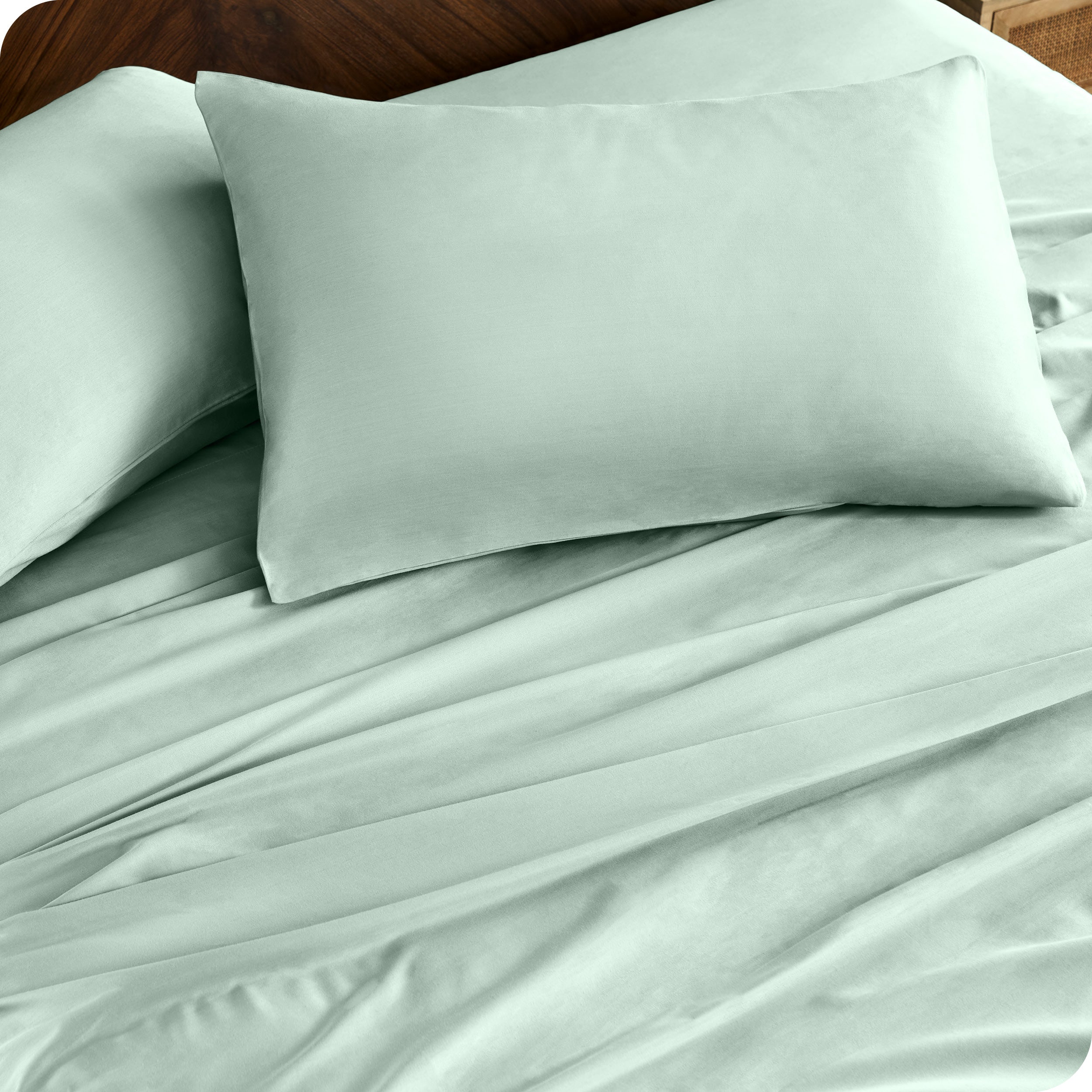 Close up of matching pillowcases and sheets
